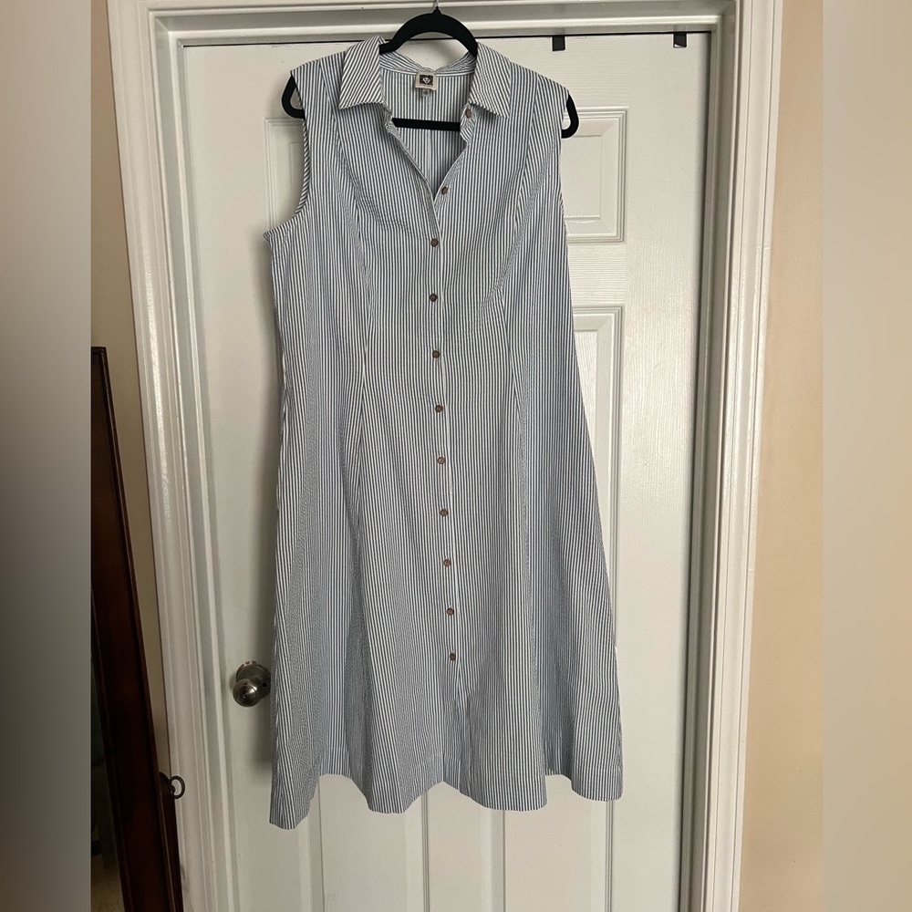 Anne Klein Blue and White Notched Collar Midi Dress